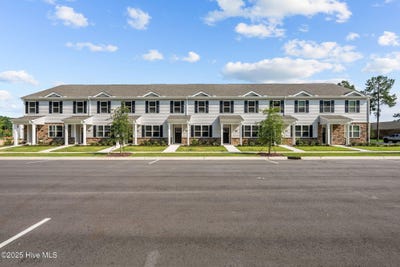 /international/us/1028-bayard-wootten-way-new-bern-nc-110105641403/