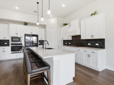 /international/us/126-nora-lane-hickory-creek-tx-110107233636/