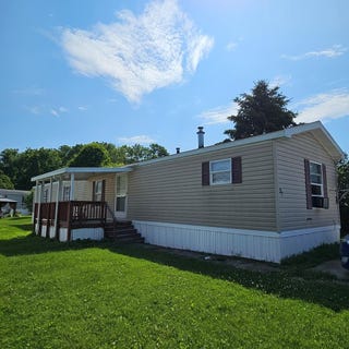 /international/us/27-buffards-riverside-estate-lawrenceville-pa-110100447499/