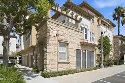 /international/us/259-riverdale-court-camarillo-ca-110108965129/