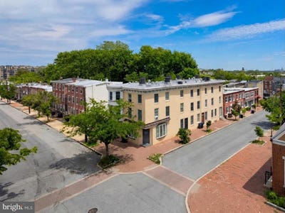 /international/us/1300-n-french-street-wilmington-de-110108493192/