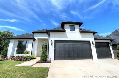 /international/us/11312-s-fir-avenue-w-jenks-ok-110102982728/