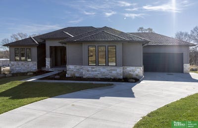 /international/us/15525-riha-circle-springfield-ne-110096686439/