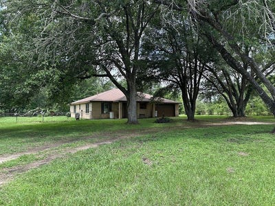 /international/us/18493-farm-to-market-1155-east-washington-tx-110108347190/