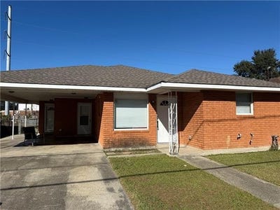 /international/us/2918-packenham-drive-chalmette-la-110104327989/