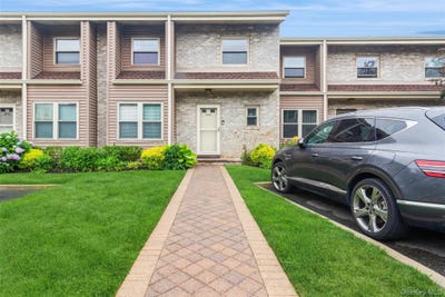 /international/us/2845-nicole-court-oceanside-ny-110109063252/
