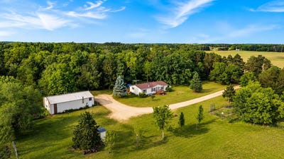 /international/us/n3041-county-road-f-montello-wi-110108448584/