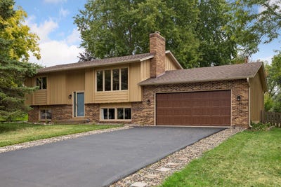 /international/us/11315-40th-avenue-n-plymouth-mn-110120459566/