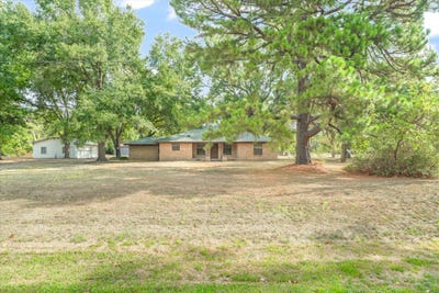/international/us/10861-county-road-2326-terrell-tx-110110305368/