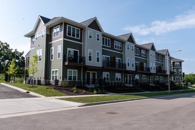/international/us/2674-notre-dame-drive-madison-wi-110120060395/
