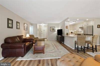 /international/us/5902-mount-eagle-drive-alexandria-va-110109229586/
