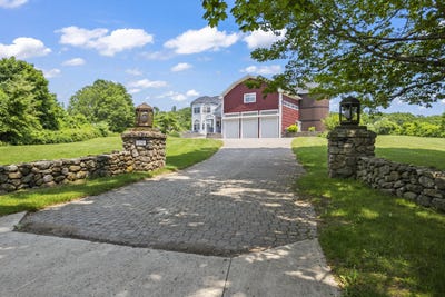 /international/us/238-laudholm-farm-road-wells-me-110107735364/
