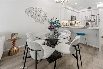/international/us/503-s-brea-boulevard-brea-ca-110108583083/
