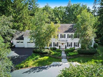 /international/us/1753-highland-drive-freeport-il-110120005377/