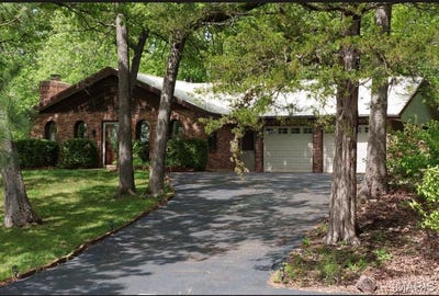/international/us/16-monte-rosa-drive-de-soto-mo-110107543621/