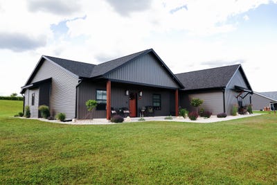 /international/us/390-badger-avenue-mondovi-wi-110109056470/