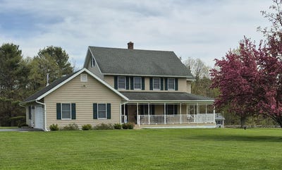 /international/us/25-joann-lane-cadyville-ny-110098991904/