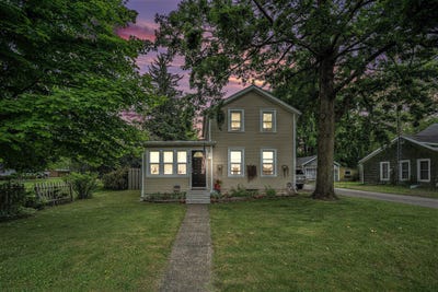 /international/us/455-w-burr-oak-street-centreville-mi-110100079487/