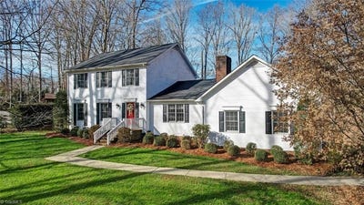 /international/us/262-glendale-circle-eden-nc-110097493684/