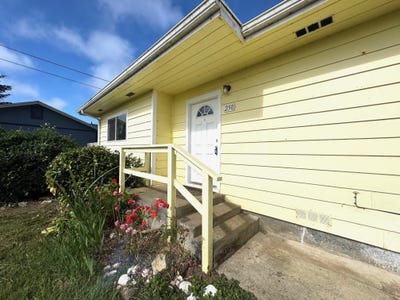 /international/us/250-grand-crescent-city-ca-110100518059/
