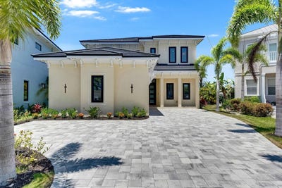 /international/us/6522-simone-shores-cir-apollo-beach-fl-110101128072/?lang=en