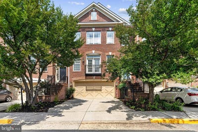 /international/us/13042-greg-roy-ln-herndon-va-110109506267/