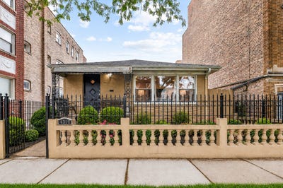 /international/us/4310-w-shakespeare-avenue-chicago-il-110108542343/