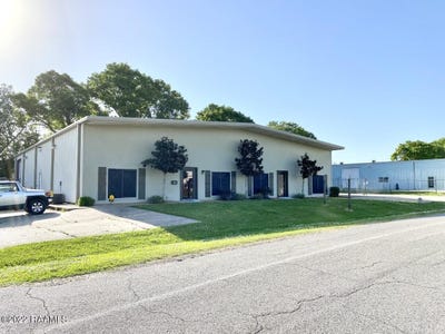 /international/us/204-burgess-drive-broussard-la-110105416537/