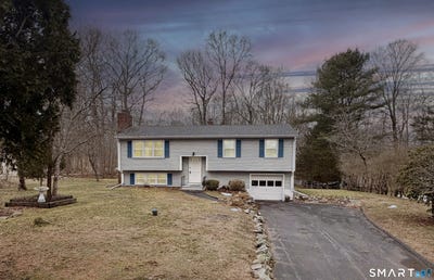 /international/us/33-forest-avenue-groton-ct-110106343568/