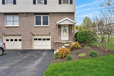 /international/us/1167-hampton-drive-victor-ny-110107693855/