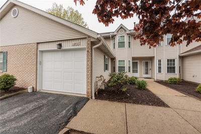 /international/us/16457-emerald-point-middleburg-heights-oh-110107732503/
