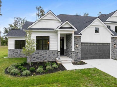 /international/us/807-fairways-harbor-springs-mi-110099530851/