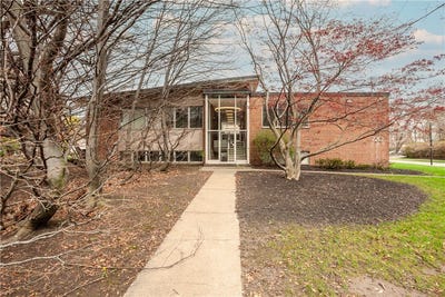 /international/us/720-east-avenue-rochester-ny-110107628356/