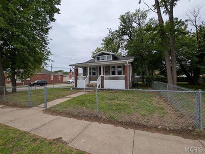 /international/us/504-leslie-avenue-wood-river-il-110107874597/