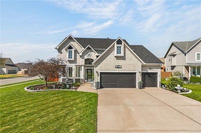 /international/us/661-n-poplar-circle-gardner-ks-110107436069/
