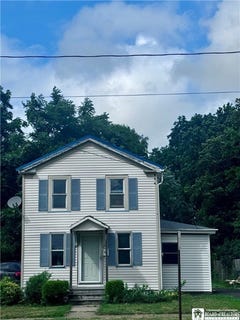 /international/us/20-eagle-street-pomfret-ny-110101006060/