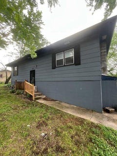 /international/us/716-n-terrace-lane-stockton-mo-110108258026/