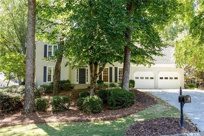 /international/us/537-delphinium-way-nw-acworth-ga-110110368975/