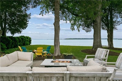 /international/us/33-haughton-lane-newport-news-va-110107778948/