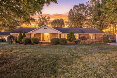 /international/us/114-valleybrook-road-hixson-tn-110120091268/
