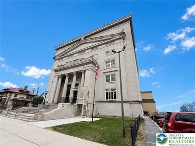 /international/us/1524-w-linden-street-allentown-city-pa-110108507081/
