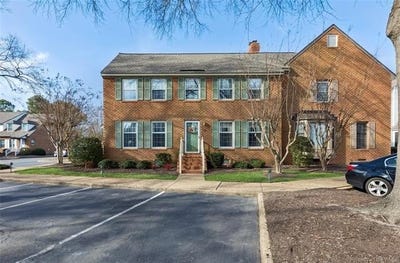 /international/us/19-capps-qtrs-hampton-va-110105510153/