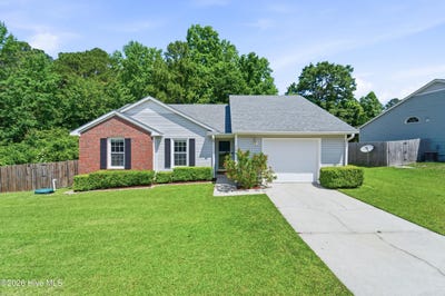 /international/us/308-pebble-lane-jacksonville-nc-110108093189/
