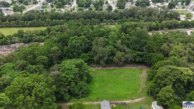 /international/us/1452-south-16-terre-haute-in-110100063287/