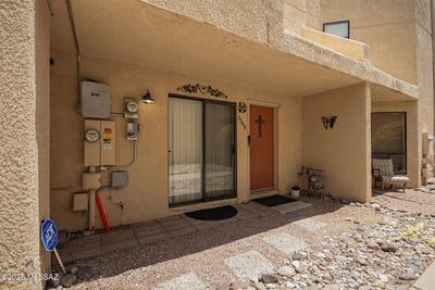 /international/us/7548-e-wesley-place-place-tucson-az-110100162378/
