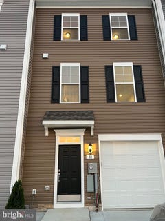 /international/us/88-mossdale-blvd-falling-waters-wv-110108392758/