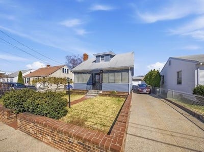 /international/us/113-woodside-avenue-pawtucket-ri-110107312668/