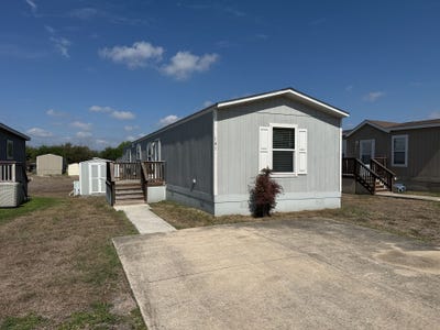 /international/us/7500-paradise-rd-lot-101-san-antonio-tx-110107669258/