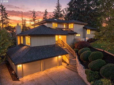 /international/us/541-spyglass-dr-eugene-or-110120739346/