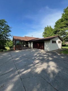 /international/us/2251-170th-street-boone-ia-110108720432/